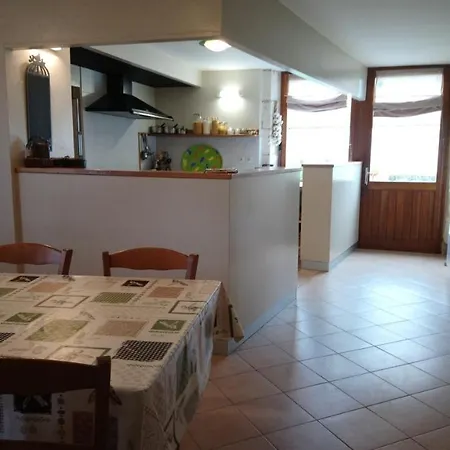 Дом отдыха L'etable D'en Naoua Maubec (Tarn-et-Garonne)